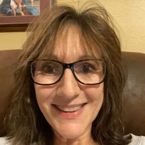 Meet your Posher, Leah